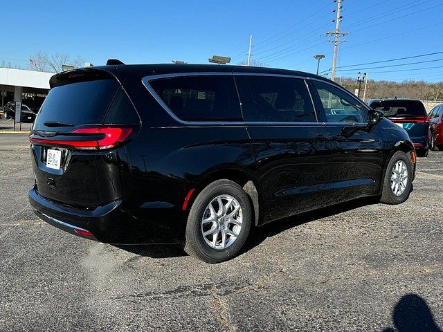 2025 Chrysler Pacifica