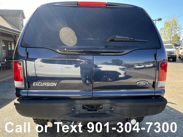 2005 Ford Excursion XLT image 9