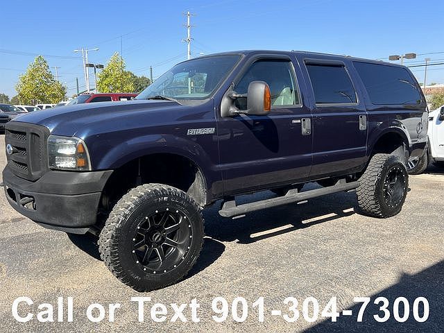 2005 Ford Excursion XLT image 2