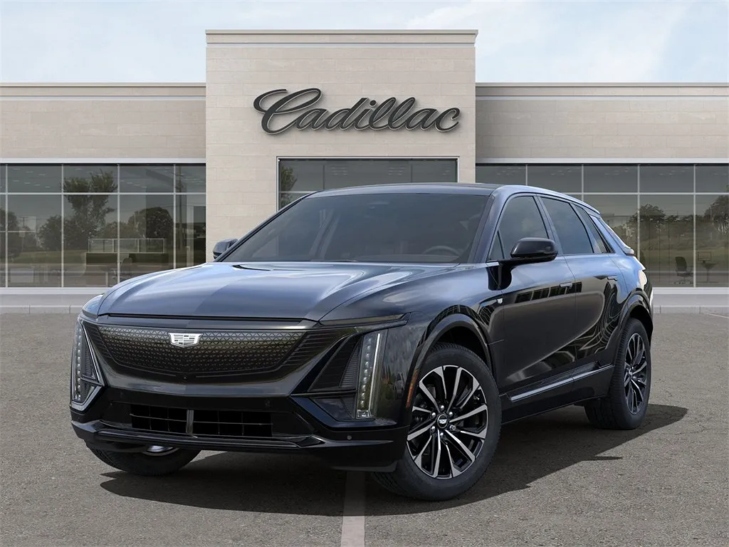 2024 Cadillac Lyriq Sport 3 image 5
