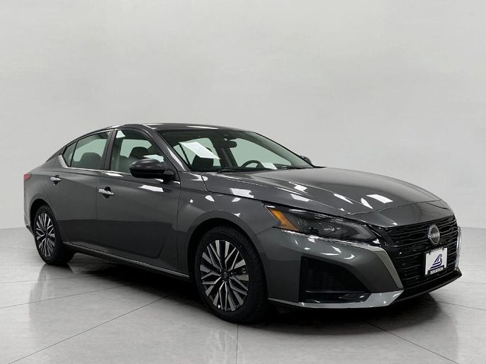2025 Nissan Altima