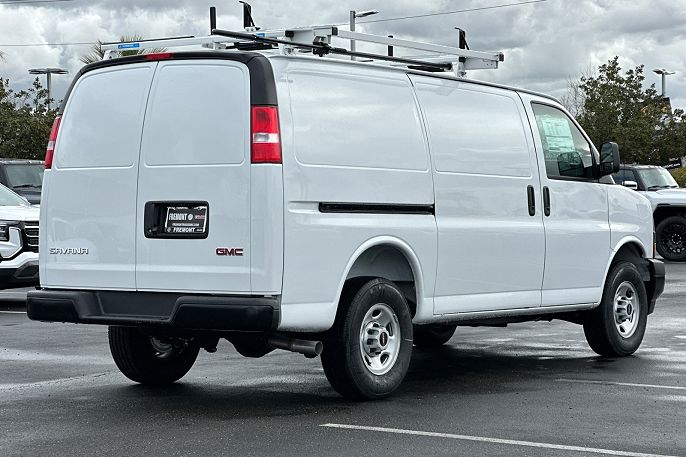 2025 GMC Savana
