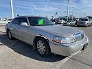2011 Lincoln Town Car Signature Limited image 2