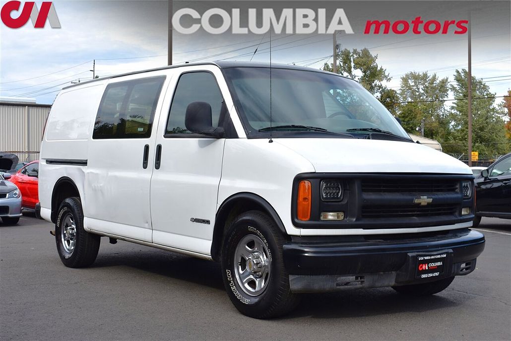 1999 Chevrolet Express 2500 image 0