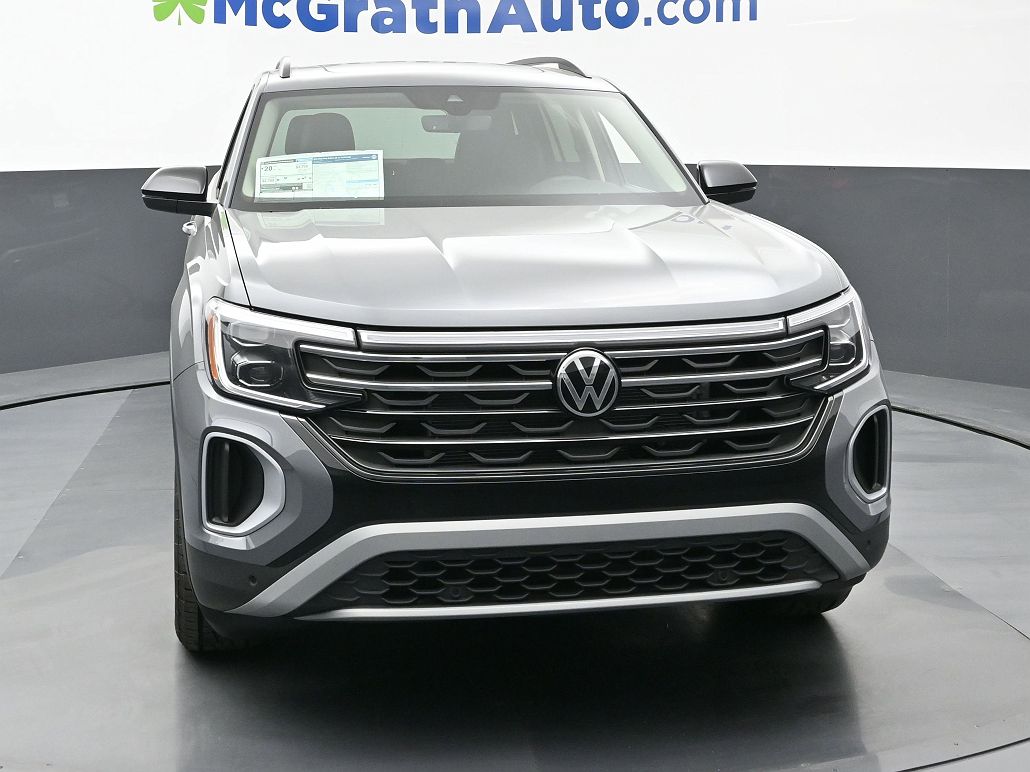 2024 Volkswagen Atlas Peak Edition SE image 2