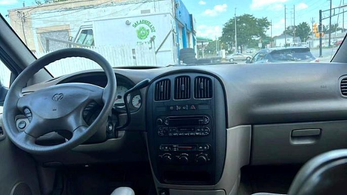 2003 Dodge Grand Caravan