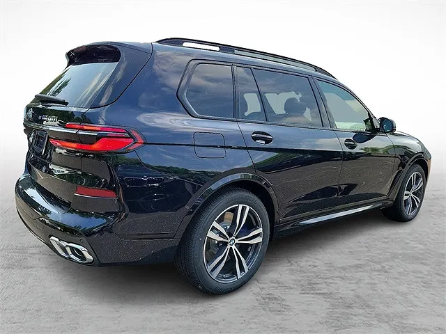 2025 BMW X7