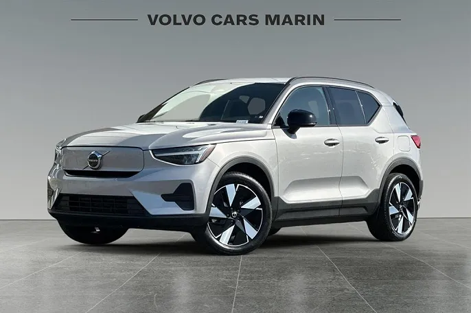 2025 Volvo EX40