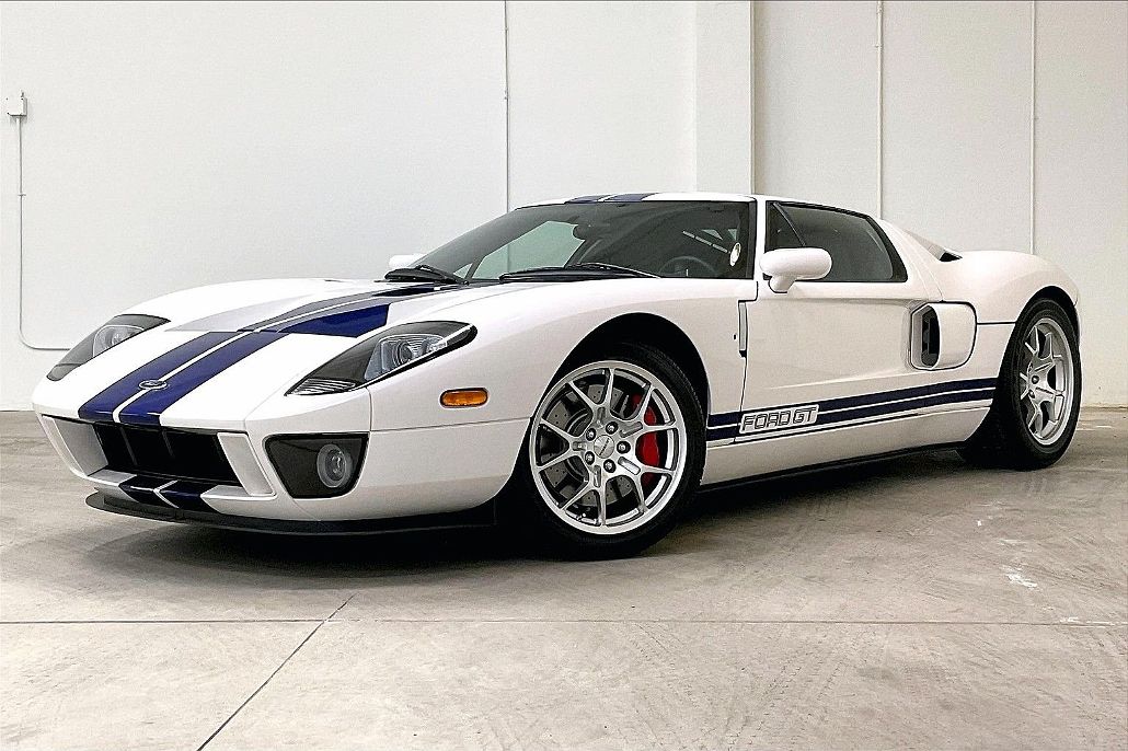 2006 Ford GT null image 2