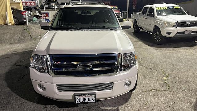 2009 Ford Expedition Limited image 0