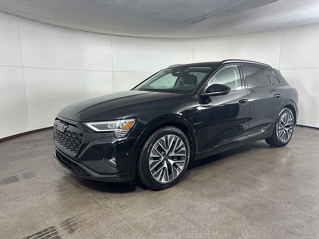 2024 Audi Q8 e-tron