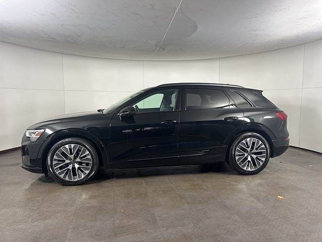 2024 Audi Q8 e-tron