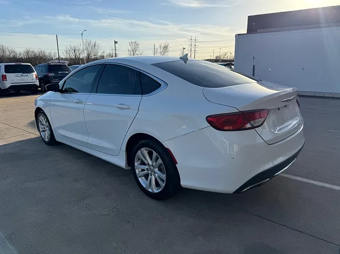 2016 Chrysler 200