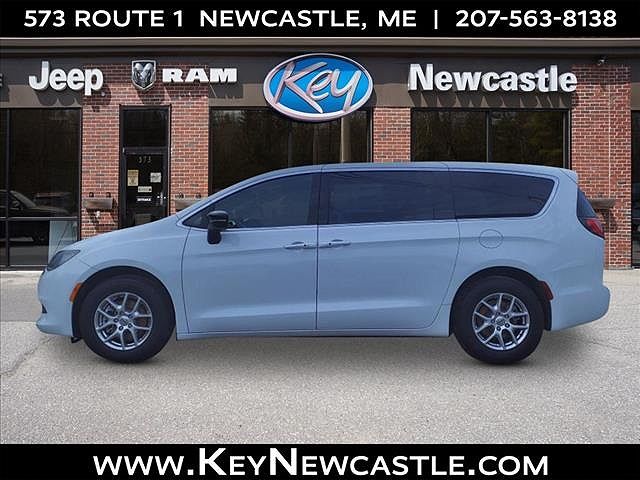 2025 Chrysler Voyager