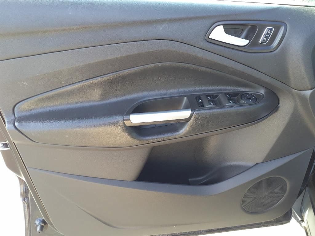 2014 Ford Escape SE image 9