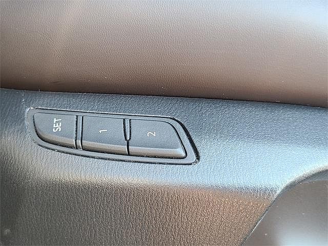 2019 Mazda CX-5 Signature image 11