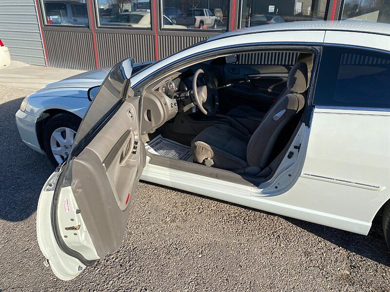 2003 Chrysler Sebring LX image 3