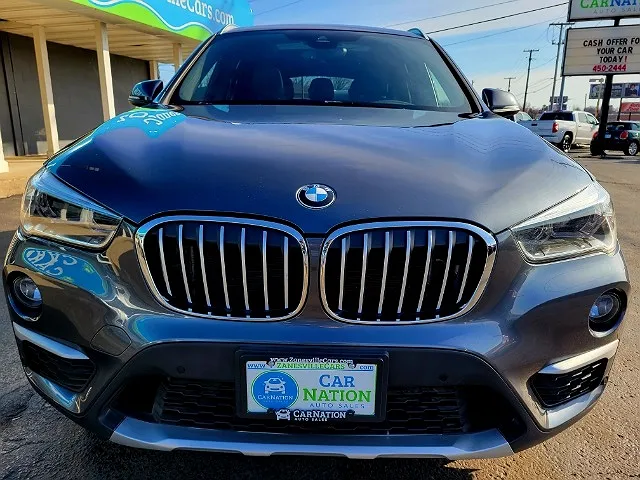 2017 BMW X1 xDrive28i image 3