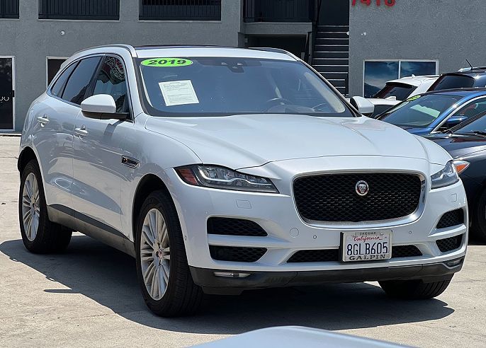 2019 Jaguar F-Pace