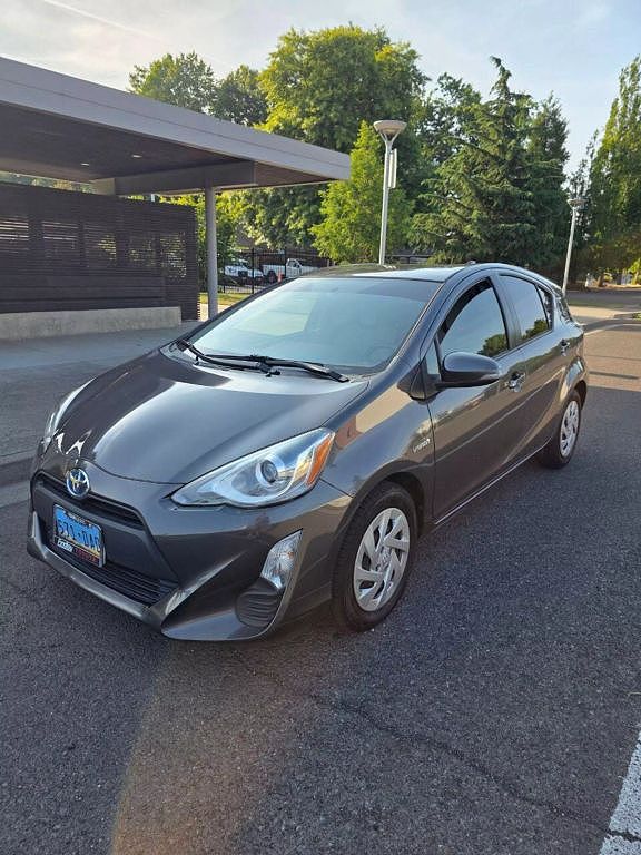 2016 Toyota Prius c