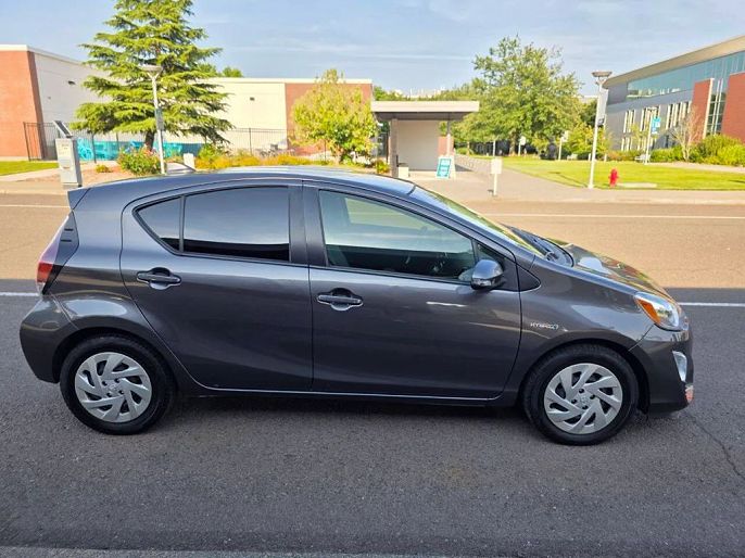 2016 Toyota Prius c