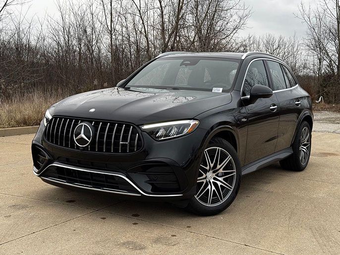 2025 Mercedes-Benz GLC