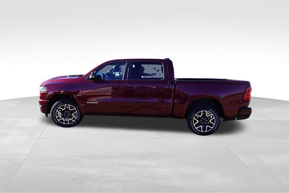 2025 Ram 1500 1C6SRFJP3SN635563 CarStory