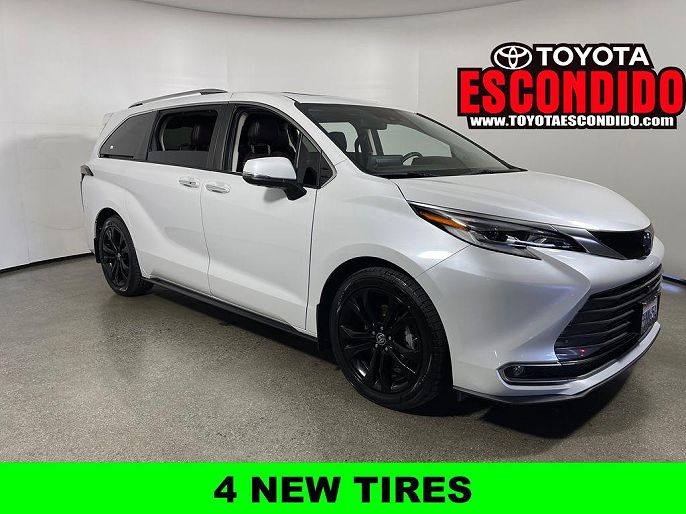 2023 Toyota Sienna
