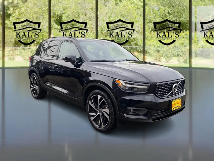 2021 Volvo XC40