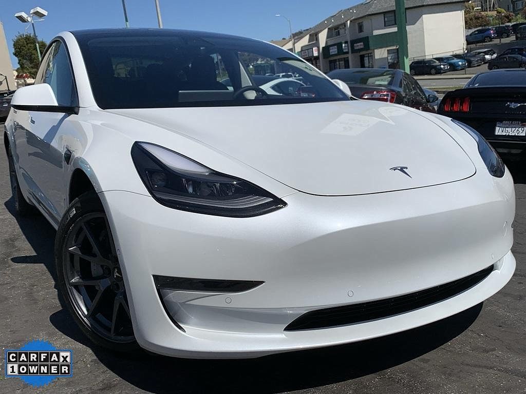 2021 Tesla Model 3 Standard Range image 0