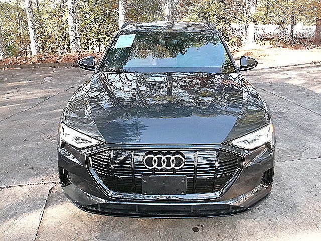 2022 Audi e-tron