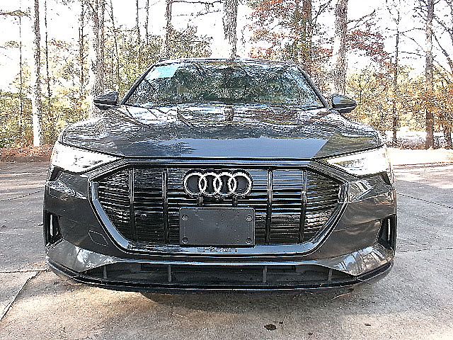 2022 Audi e-tron