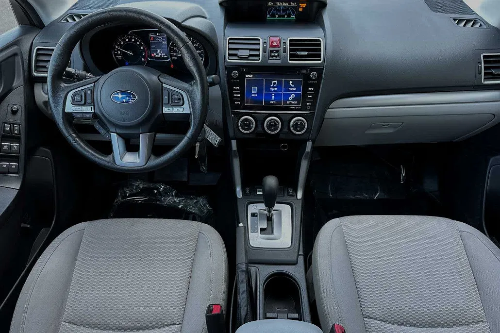 2018 Subaru Forester 2.5i image 2