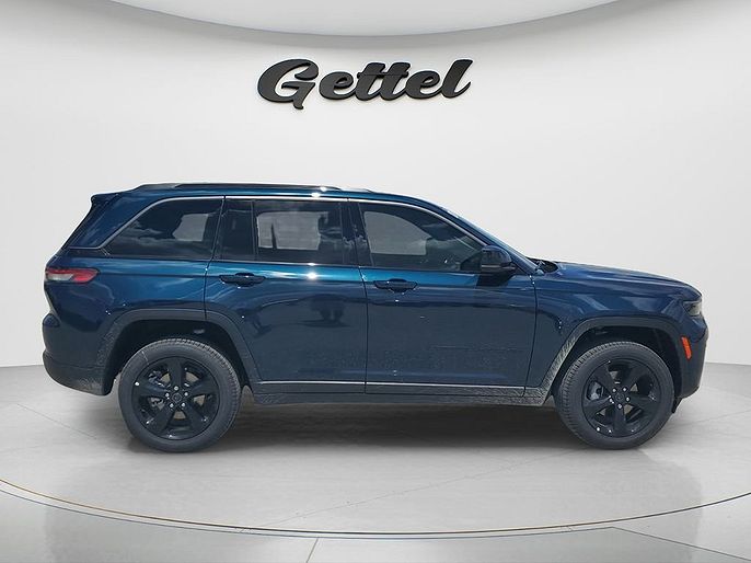 2027 Jeep Grand Cherokee