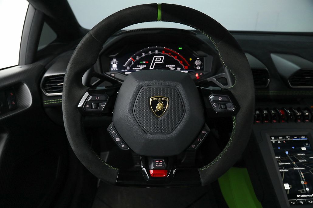 2021 Lamborghini Huracan STO image 5