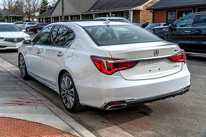 2018 Acura RLX