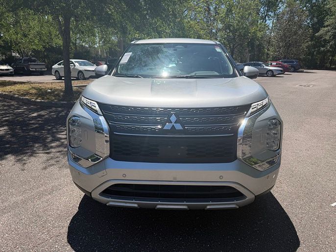 2024 Mitsubishi Outlander