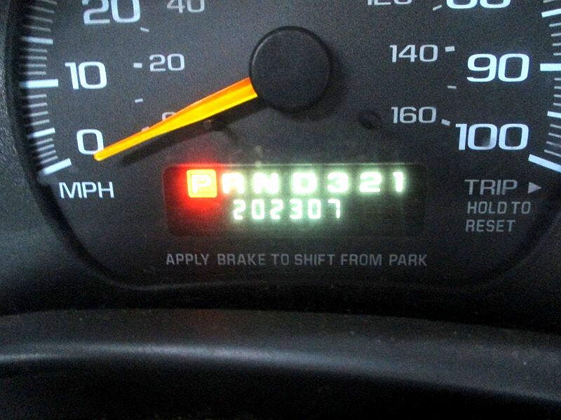 2000 Chevrolet Express 1500 image 12