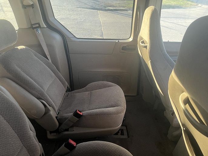 2003 Ford Windstar