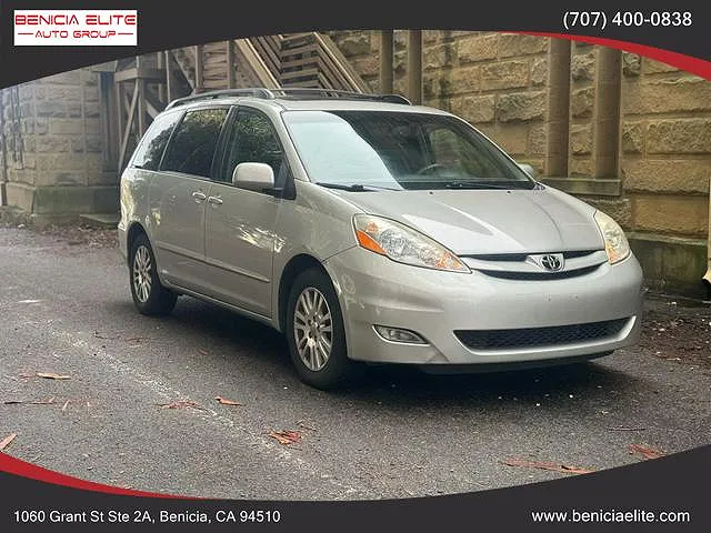 2007 Toyota Sienna XLE Limited image 0