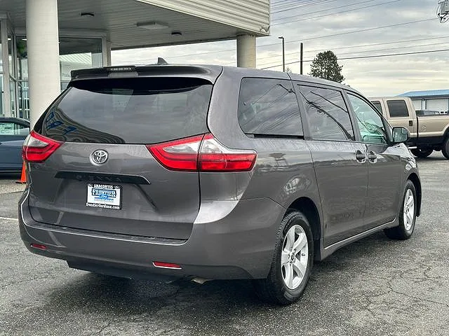 2020 Toyota Sienna