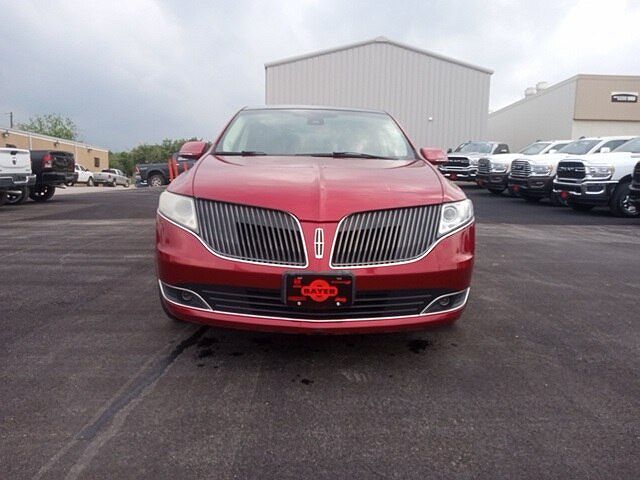 2014 Lincoln MKT null image 1