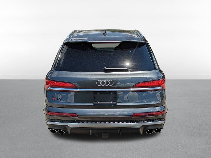 2025 Audi SQ7