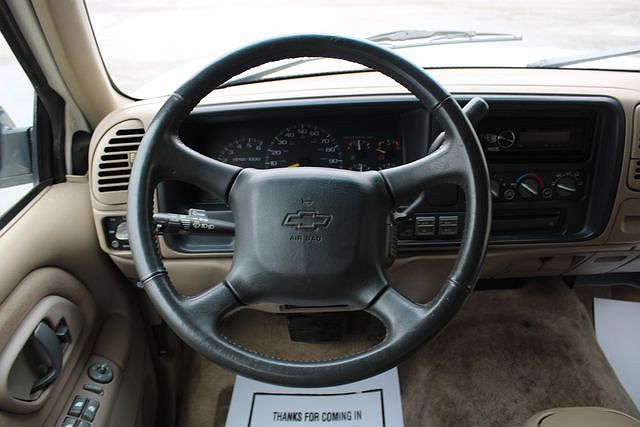 1998 Chevrolet Tahoe LT image 5