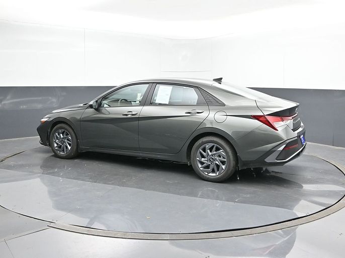 2024 Hyundai Elantra