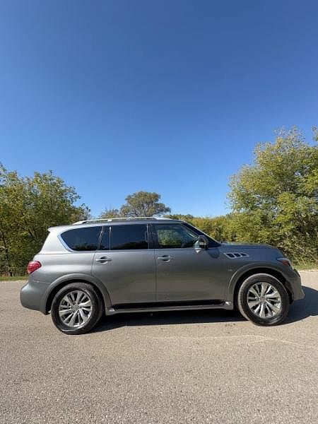 2017 Infiniti QX80