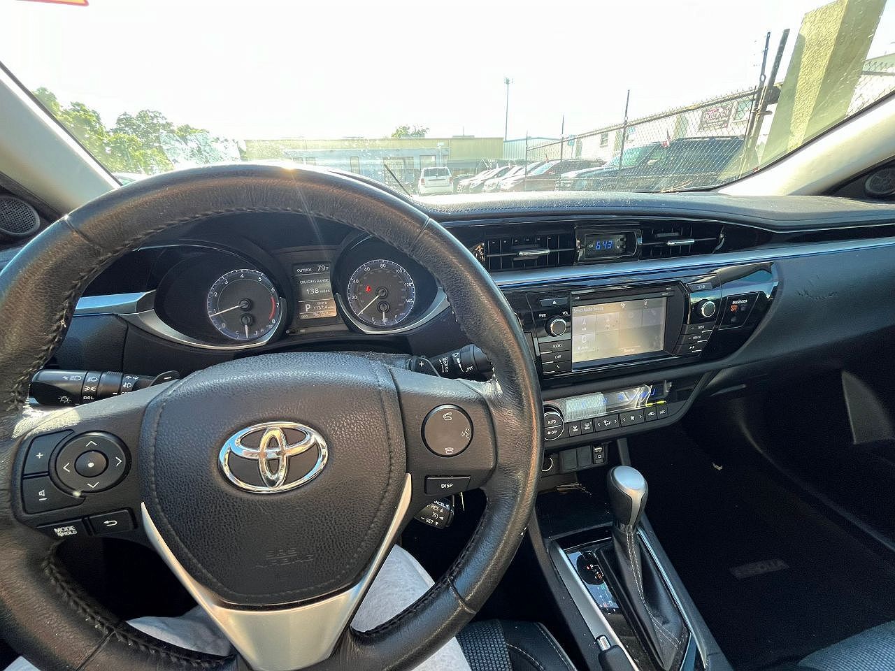 2015 Toyota Corolla L image 14