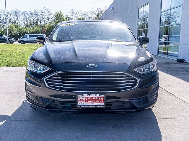 2019 Ford Fusion SE image 2