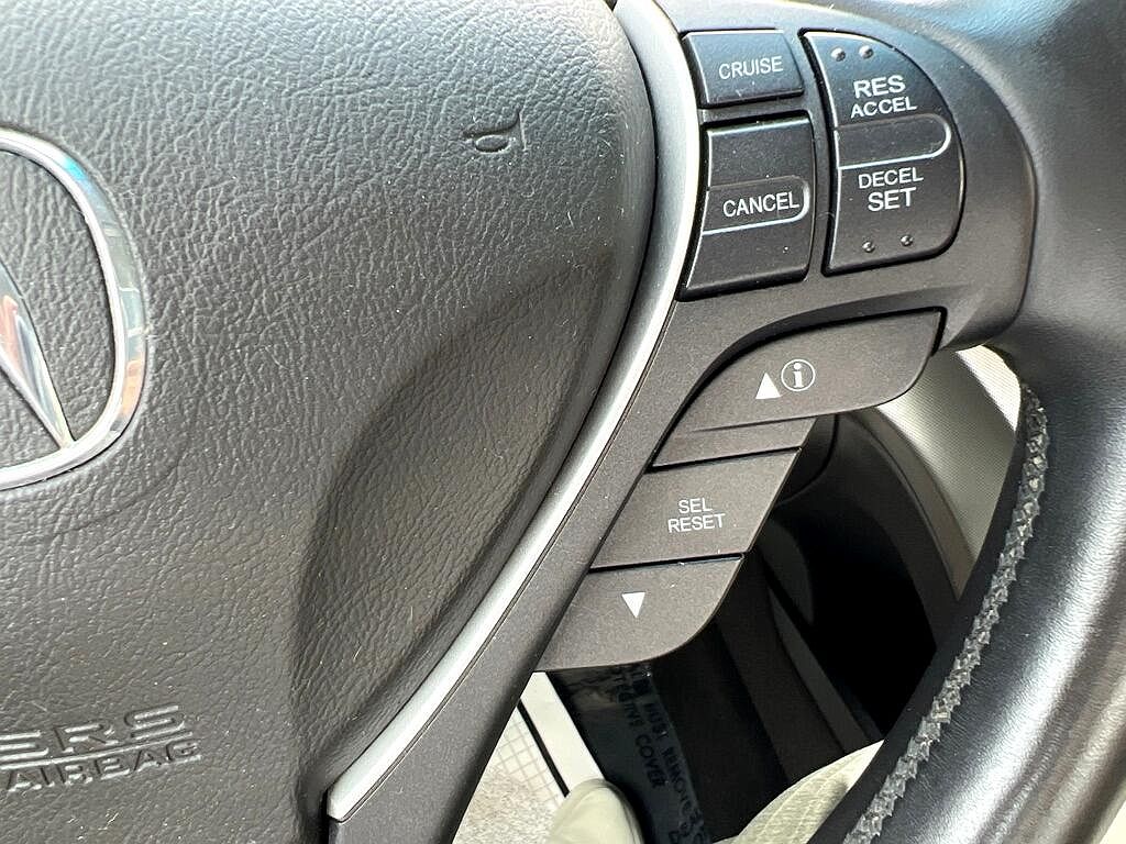 2009 Acura TL Technology image 7