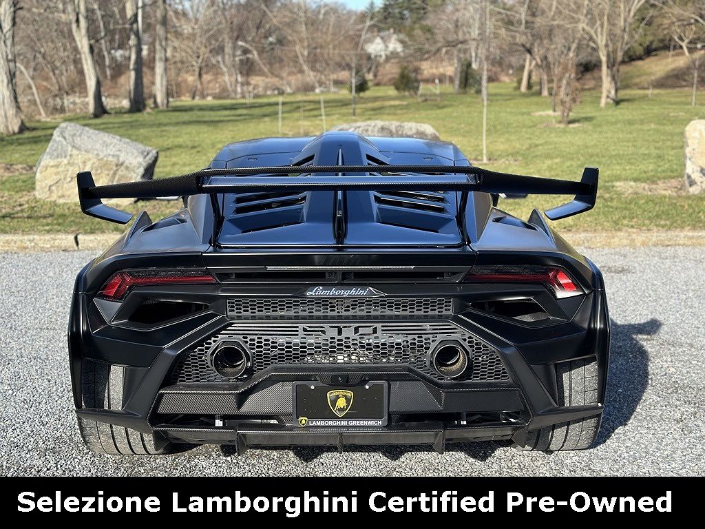 2023 Lamborghini Huracan STO image 3